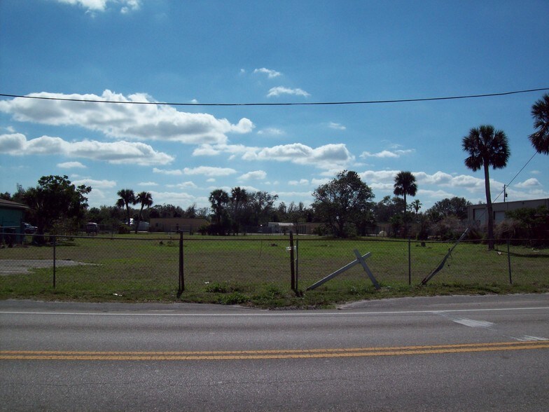 2715 Malabar Rd, Malabar, FL 32950