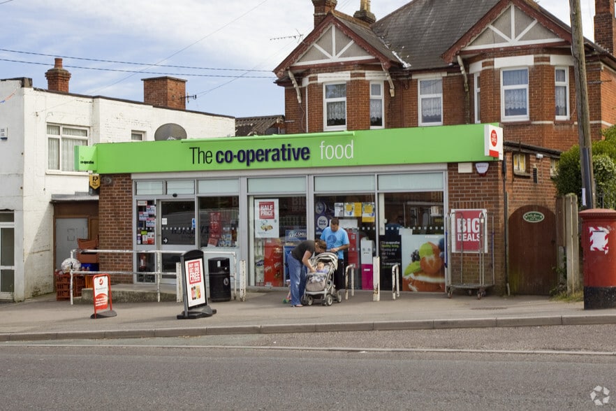 4 Poole Rd, Poole for sale - Primary Photo - Image 1 of 1