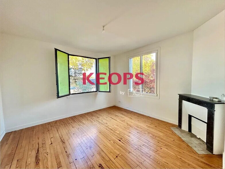 Office in Fenouillet for lease - Interior Photo - Image 1 of 11