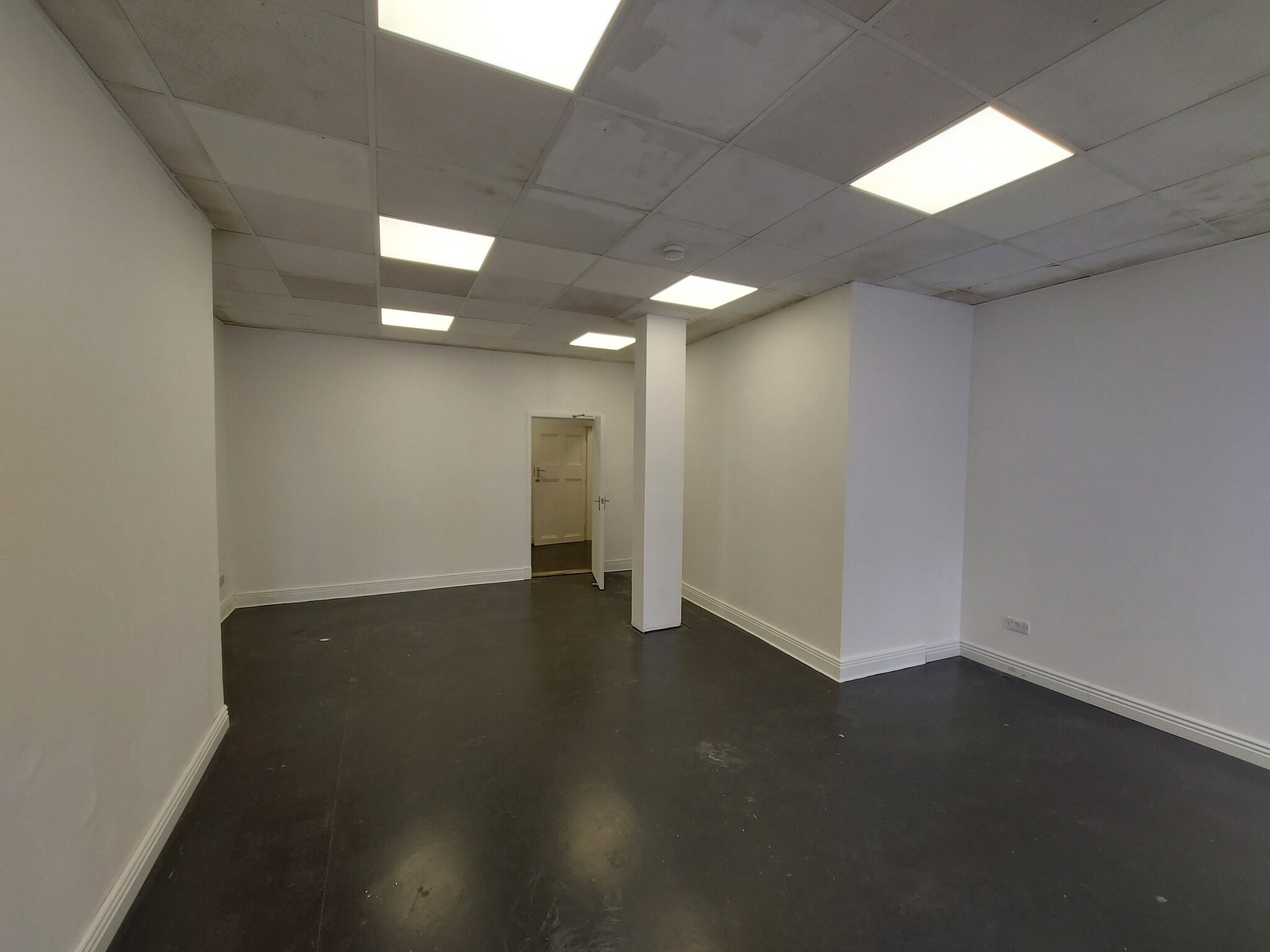 53 High St, Ayr for lease Interior Photo- Image 1 of 2