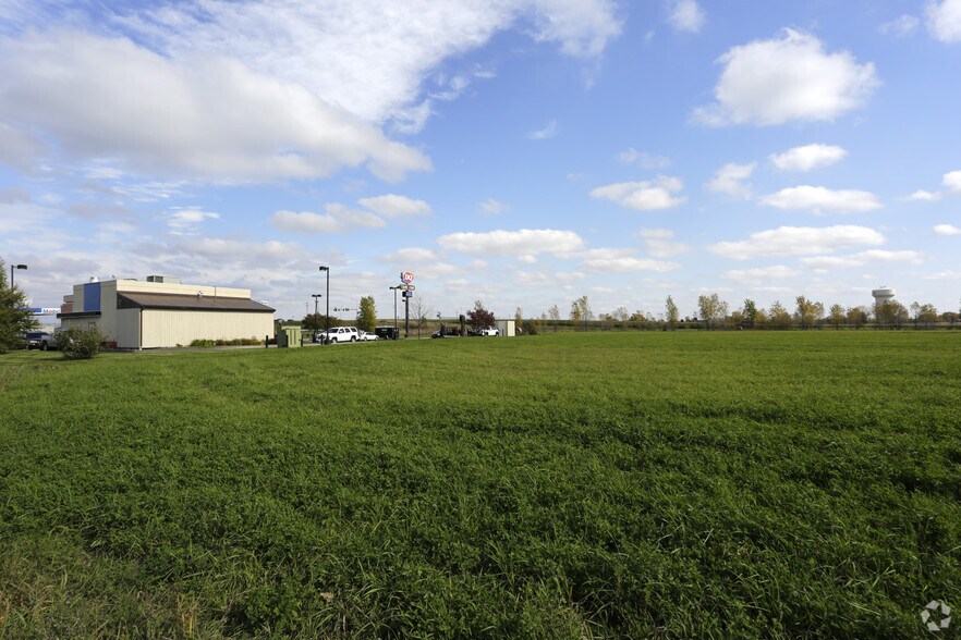 S 21st Ave, Centerville, MN for sale - Primary Photo - Image 1 of 1