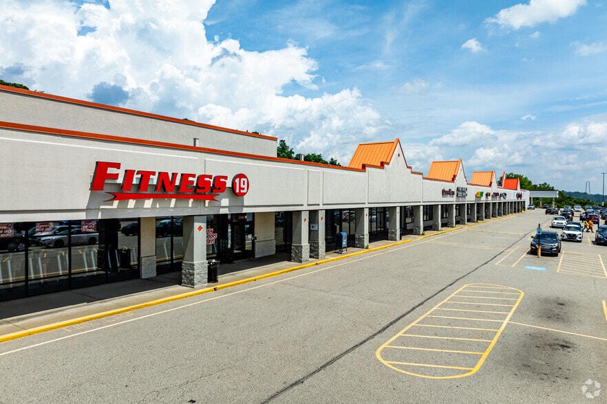 1300-1800 Hoffman Blvd, West Mifflin, PA for lease - Building Photo - Image 2 of 10