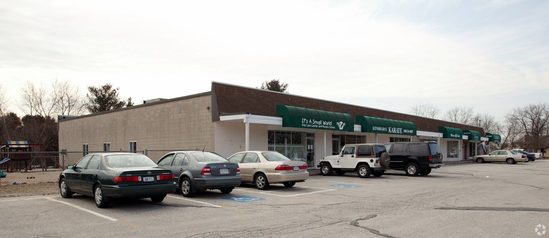 5860 Olney St, Seekonk, MA 02771