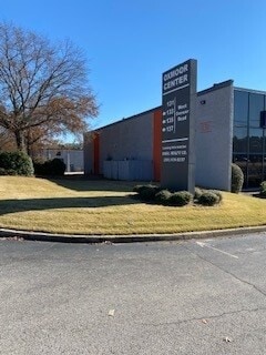 131 W Oxmoor Rd, Birmingham, AL for lease - Pylon Photo - Image 3 of 12