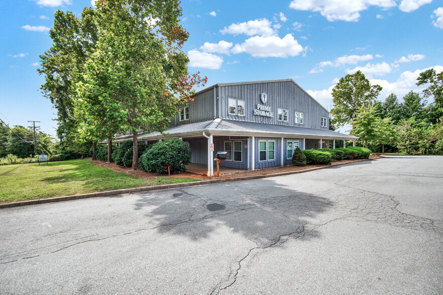 2345 Hunters Way, Charlottesville, VA for sale - Building Photo - Image 1 of 1