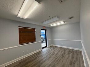 5570 Florida Mining Blvd S, Jacksonville, FL for lease Interior Photo- Image 1 of 25