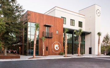 320 Wingo Way, Mount Pleasant, SC for sale Building Photo- Image 1 of 1