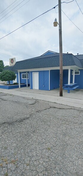 4235 Fenton Rd, Burton, MI for lease - Building Photo - Image 2 of 65