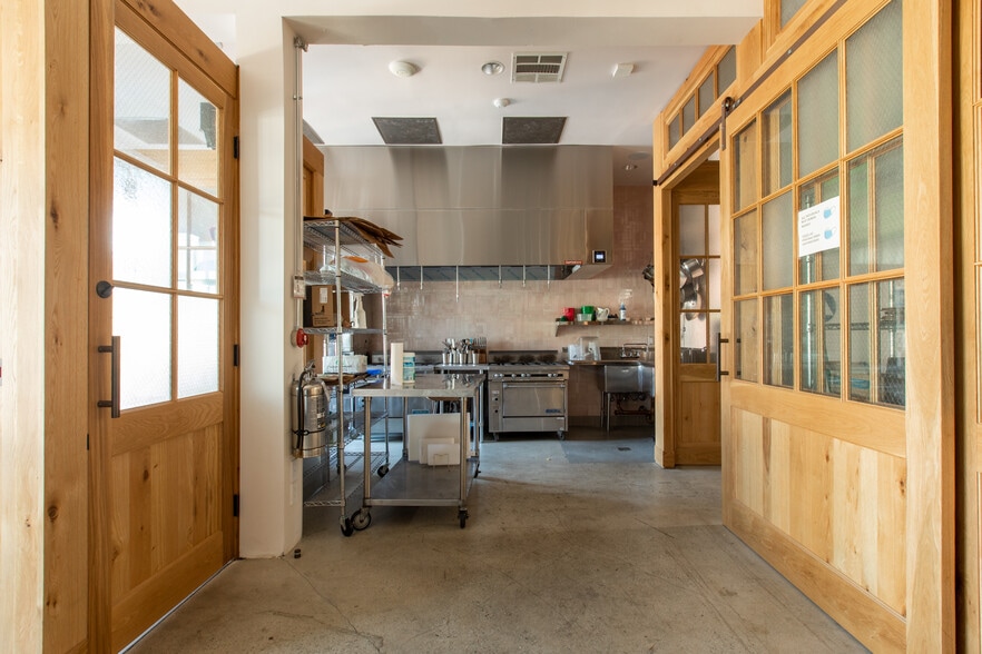 12906 Venice Blvd, Los Angeles, CA for lease - Interior Photo - Image 1 of 23