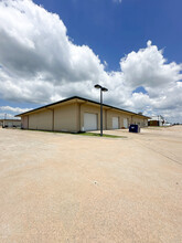 1395 E Henri De Tonti Blvd, Springdale, AR for lease Building Photo- Image 2 of 52