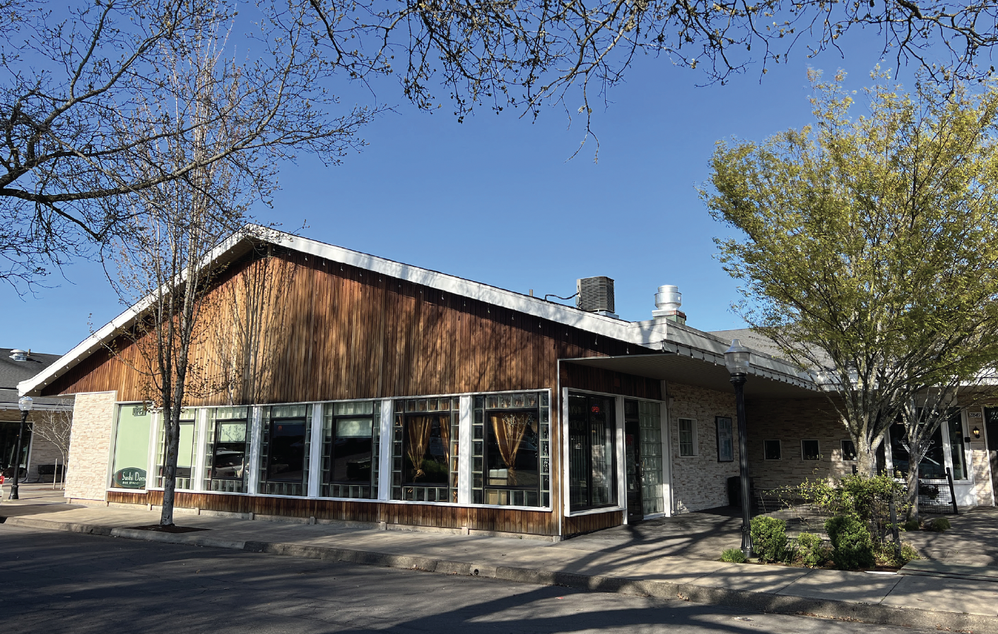 2805-2849 Oak St, Eugene, OR for lease Building Photo- Image 1 of 12