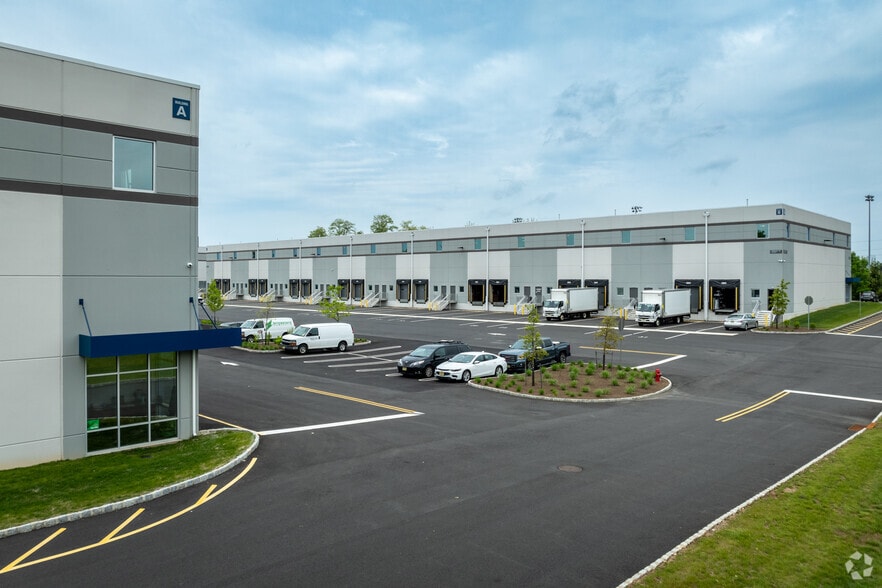 115 River Rd, Flemington, NJ for lease - Building Photo - Image 2 of 6