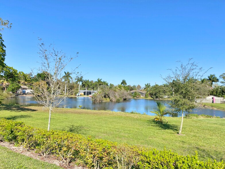 0 Bayshore Dr, Naples, FL for sale - Building Photo - Image 1 of 1