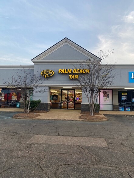 118 Service Dr, Brandon, MS for lease - Building Photo - Image 3 of 8