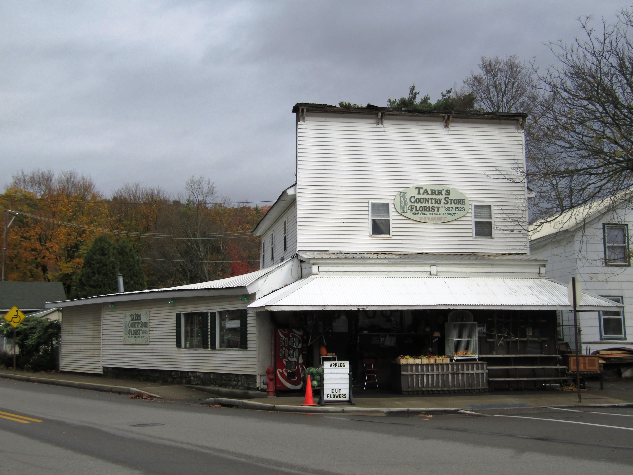 706-708 W Walnut St, Titusville, PA for sale Building Photo- Image 1 of 1