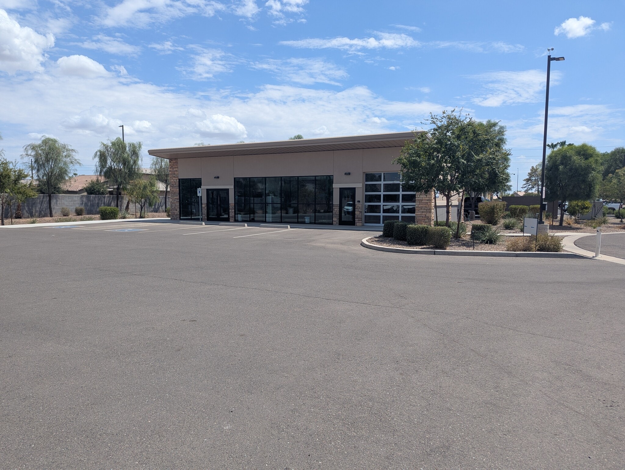 1340 E Riggs Rd, Chandler, AZ for lease Primary Photo- Image 1 of 9