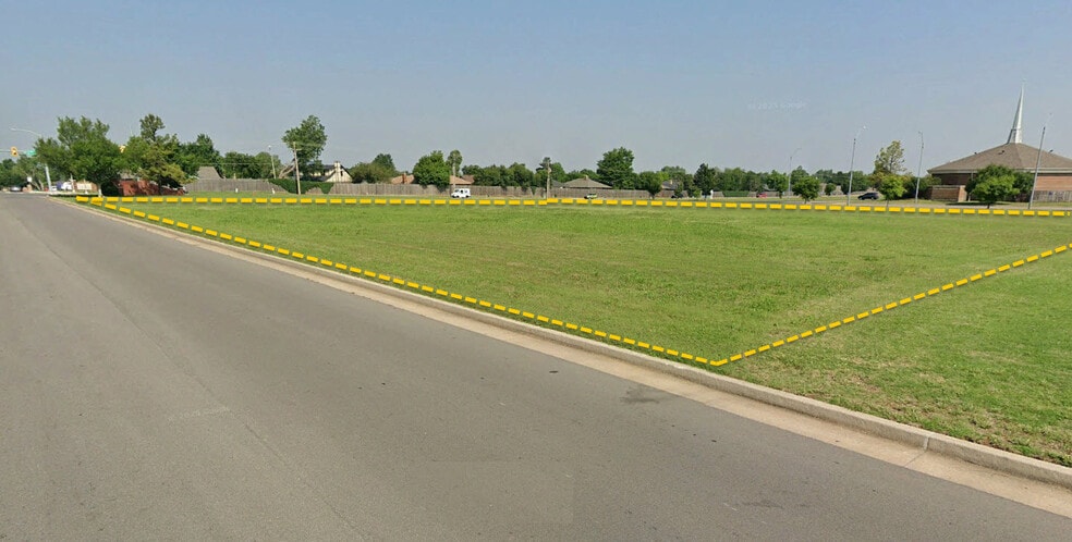 11300 N Council Rd, Oklahoma City, OK for sale - Building Photo - Image 2 of 9