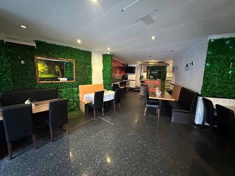 188 Charminster Rd, Bournemouth for lease - Building Photo - Image 2 of 9