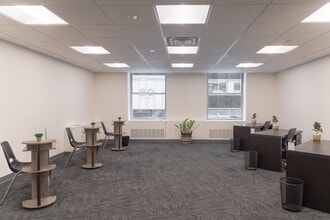 125 Maiden Ln, New York, NY for lease Building Photo- Image 2 of 11