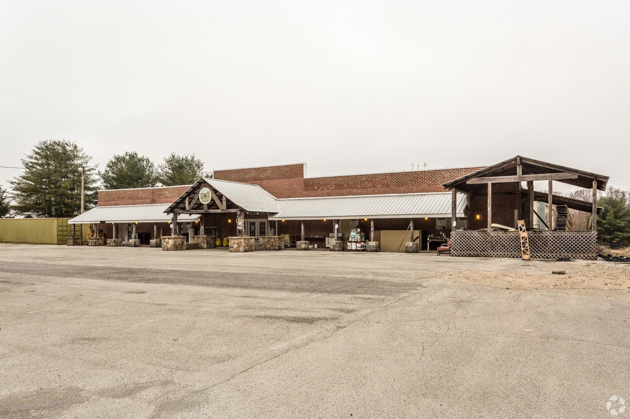 1045 Main St W, Monteagle, TN 37356