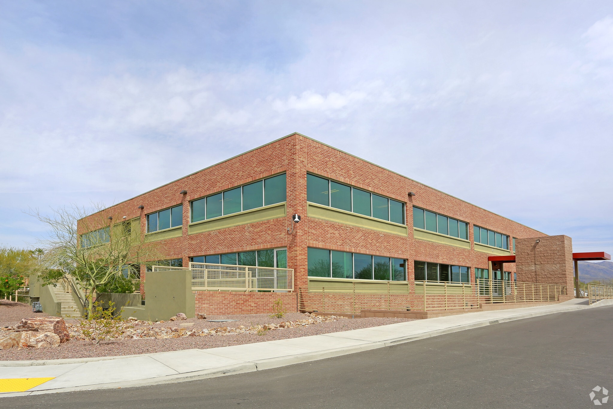 2255 W Ina Rd, Tucson, AZ for sale Primary Photo- Image 1 of 1