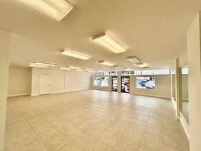 3038 N Federal Hwy, Fort Lauderdale, FL for lease Interior Photo- Image 2 of 8