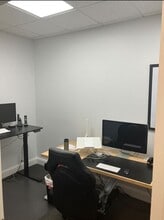 27 Pine St, New Canaan, CT for lease Interior Photo- Image 1 of 2