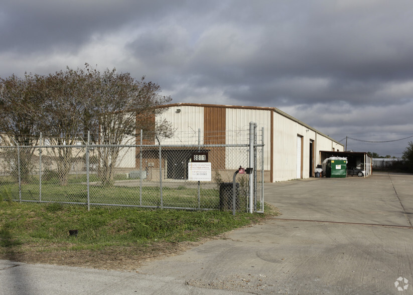 8801 Industrial Dr, Pearland, TX for sale - Primary Photo - Image 1 of 1