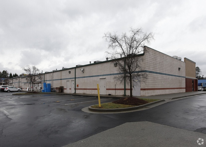 639 Thornton Rd, Lithia Springs, GA for lease - Building Photo - Image 3 of 5