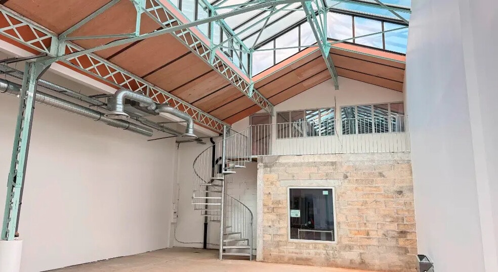 11 Rue Benjamin Raspail, Malakoff for lease - Interior Photo - Image 1 of 15