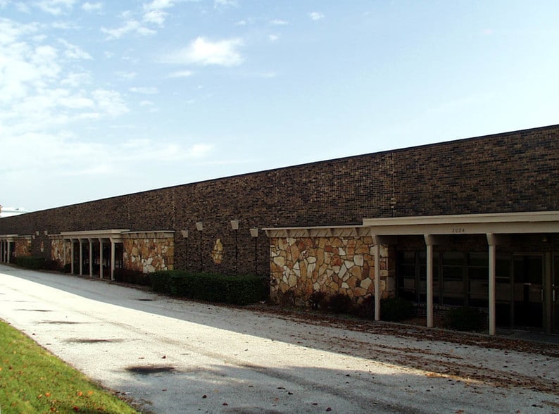 2022-2052 Congressional Dr, Maryland Heights, MO for lease - Other - Image 3 of 8