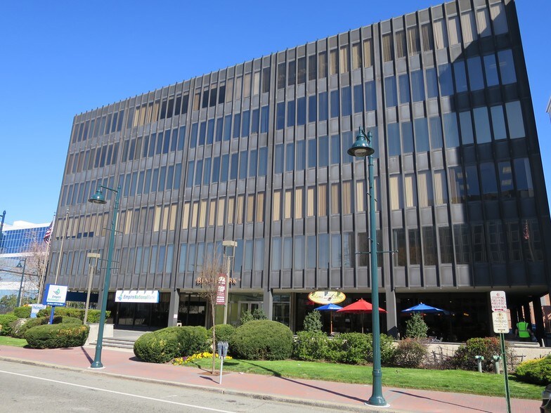 170 Old Country Rd, Mineola, NY 11501 Office Space for Lease