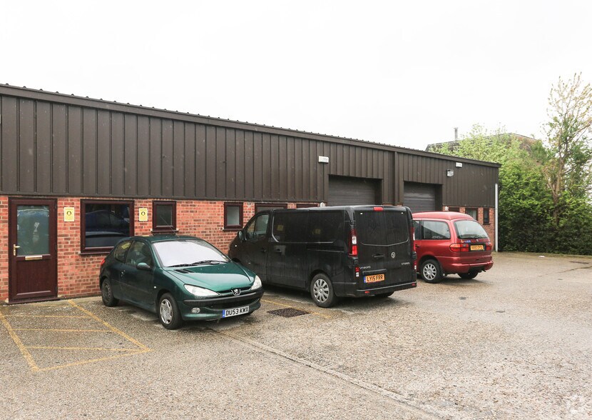 Montrose Rd, Chelmsford for lease - Building Photo - Image 3 of 4