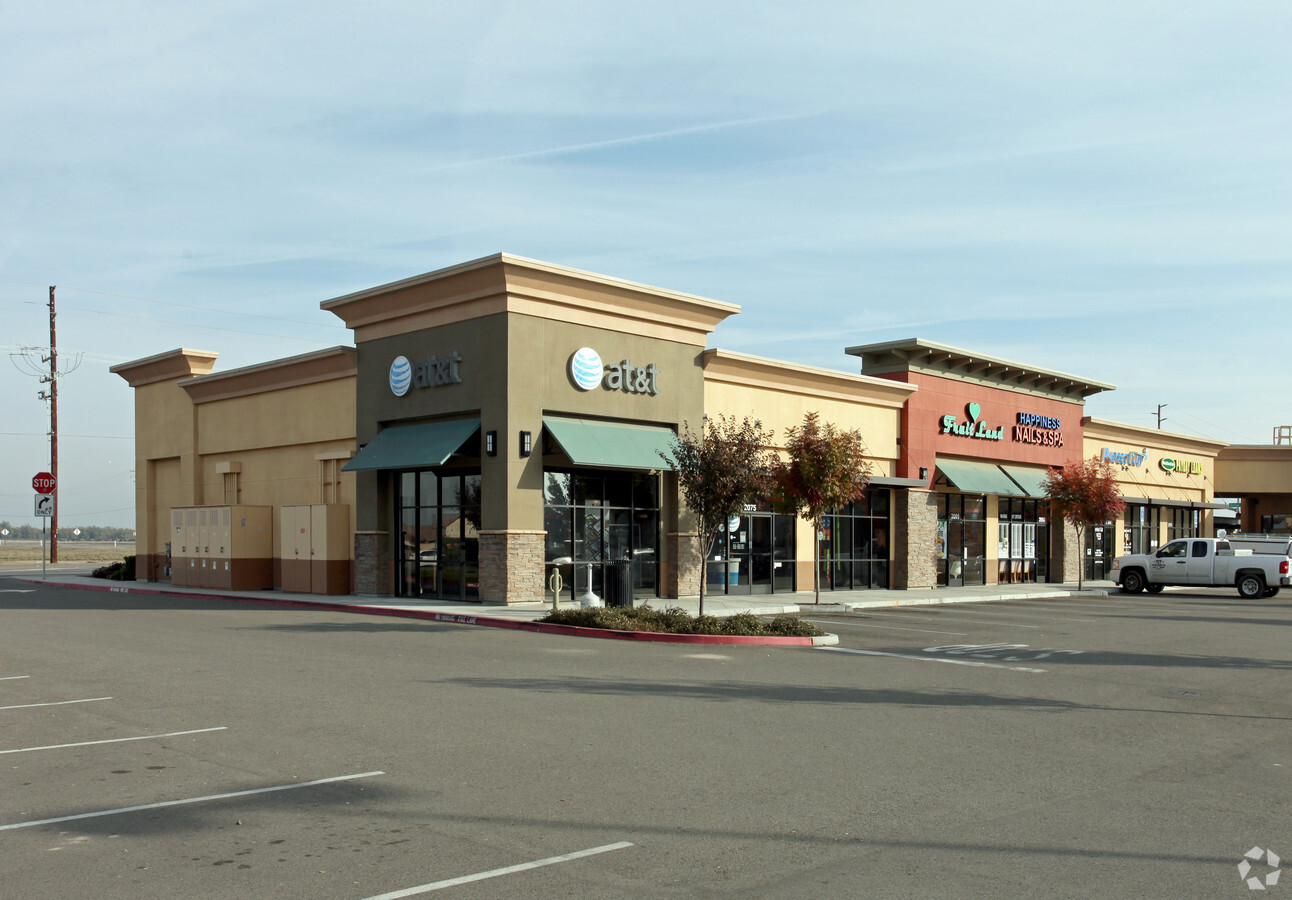 SWC Mooney Blvd & Prosperity Ave, Tulare, CA 93274 - Retail for Lease ...