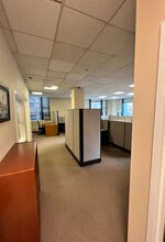 415 N LaSalle Dr, Chicago, IL for lease Interior Photo- Image 1 of 13