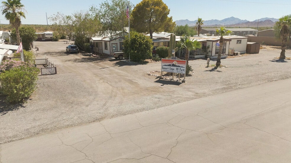 855 S Rodgers Pl, Quartzsite, AZ for sale - Building Photo - Image 1 of 1