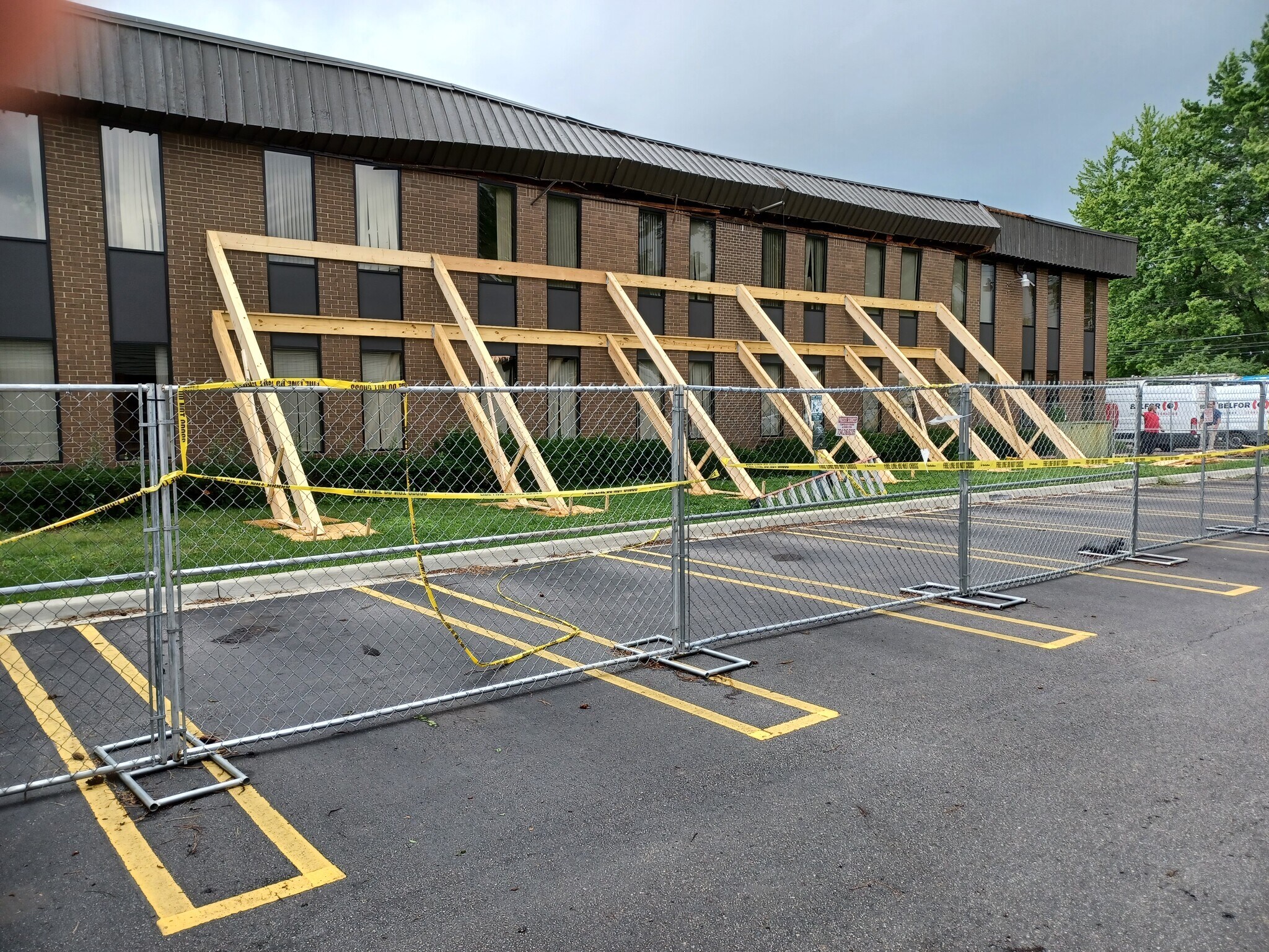 21650 W 11 Mile Rd, Southfield, MI for sale Building Photo- Image 1 of 1