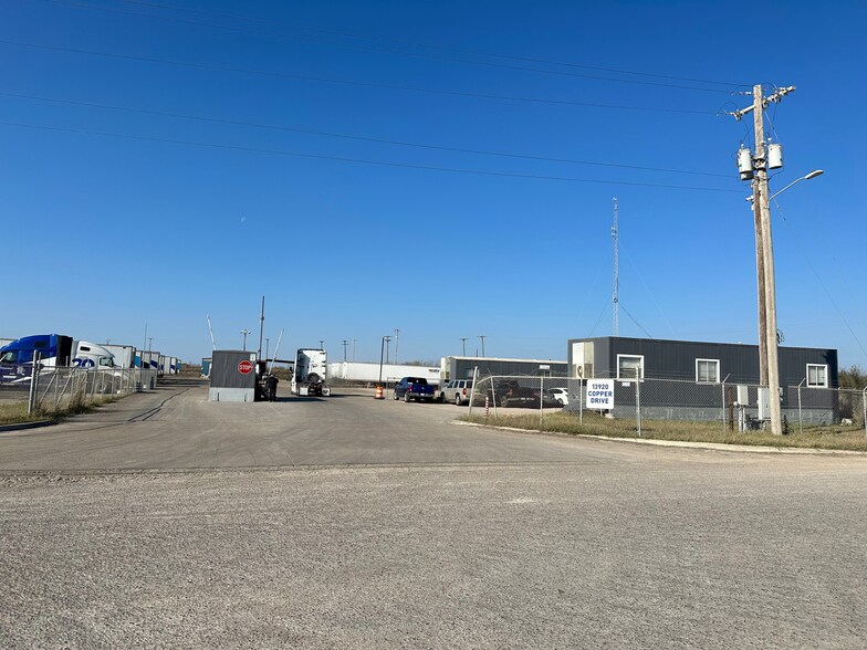 13908 Copper dr, Laredo, TX for sale - Primary Photo - Image 1 of 1