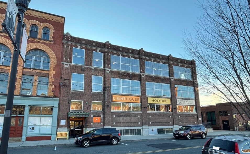 92 Race St, Holyoke, MA for lease - Building Photo - Image 1 of 9