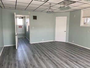 5608 Soto St, Huntington Park, CA for lease Interior Photo- Image 2 of 4