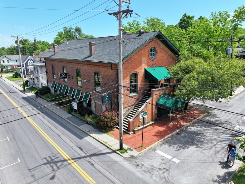 16 N Chestnut St, New Paltz, NY for sale - Building Photo - Image 1 of 1