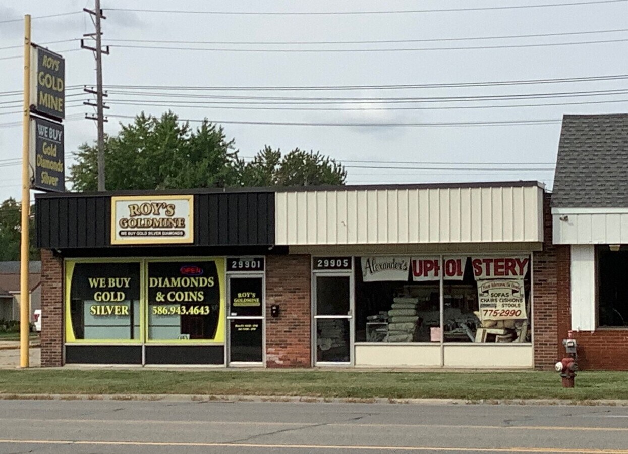 2990129905 Harper Ave, Saint Clair Shores, MI 48082