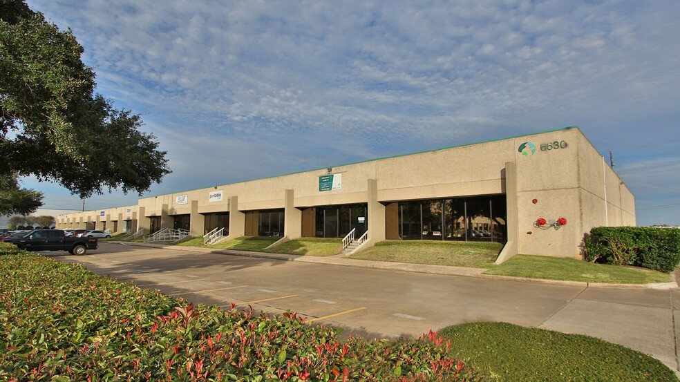 10333 Papalote St, Houston, TX for lease - Building Photo - Image 1 of 6