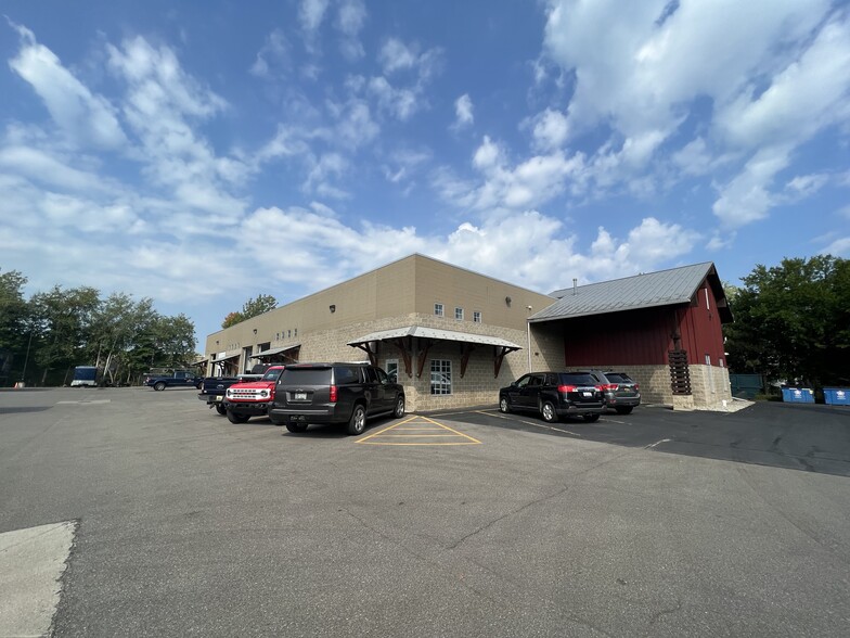 8113 Belmont Ave NE, Belmont, MI for lease - Building Photo - Image 2 of 3