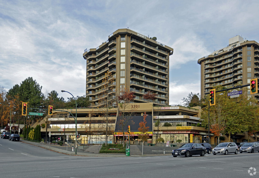 3701 E Hastings St, Burnaby, BC for sale - Building Photo - Image 3 of 9