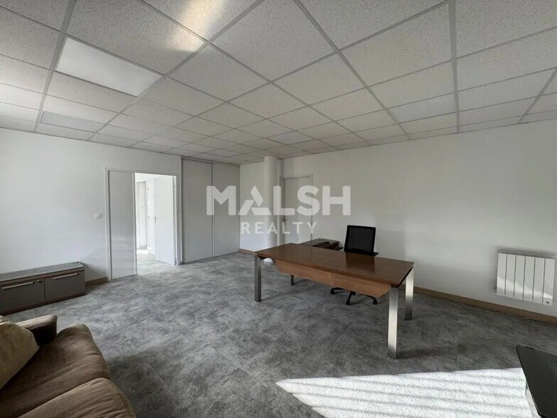 Office in Andrézieux-Bouthéon for lease - Interior Photo - Image 3 of 4