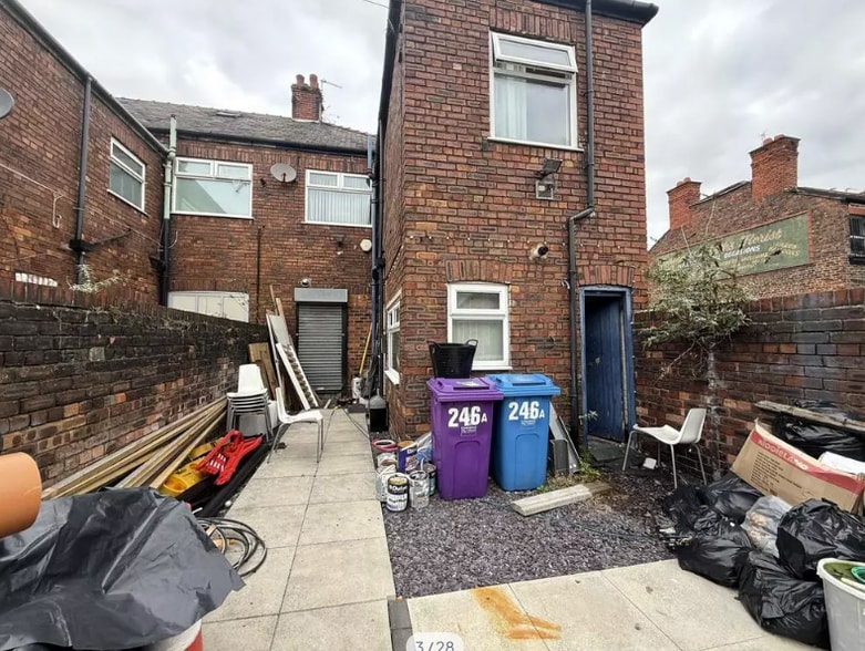 246 Longmoor Ln, Liverpool for sale - Building Photo - Image 2 of 15