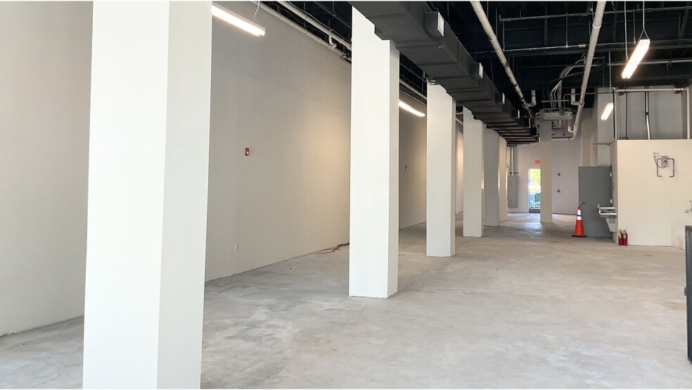 1231 SW 8 St, Miami, FL for lease - Interior Photo - Image 3 of 6