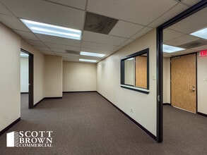 4401 N Interstate 35, Denton, TX for lease Interior Photo- Image 2 of 4