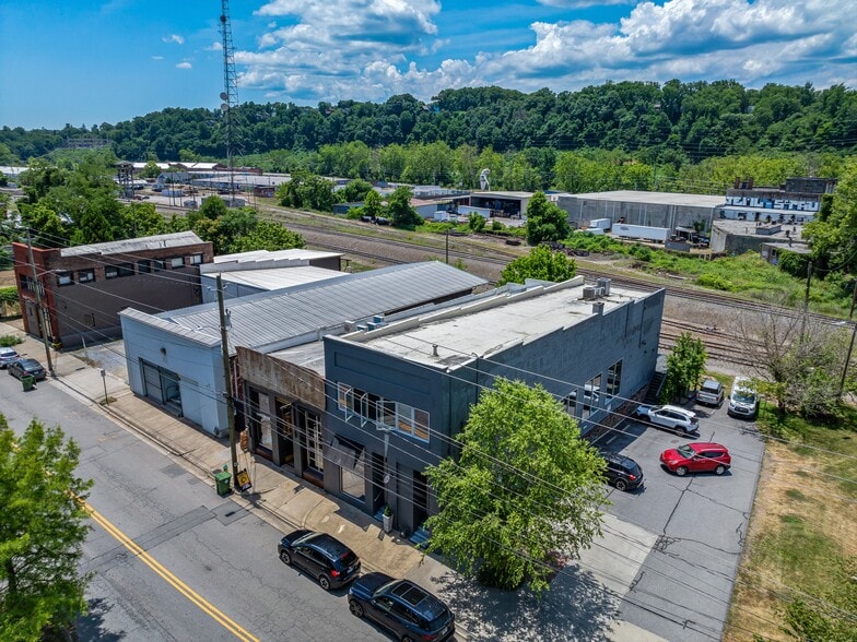 347 Depot St, Asheville, NC for lease - Building Photo - Image 2 of 3